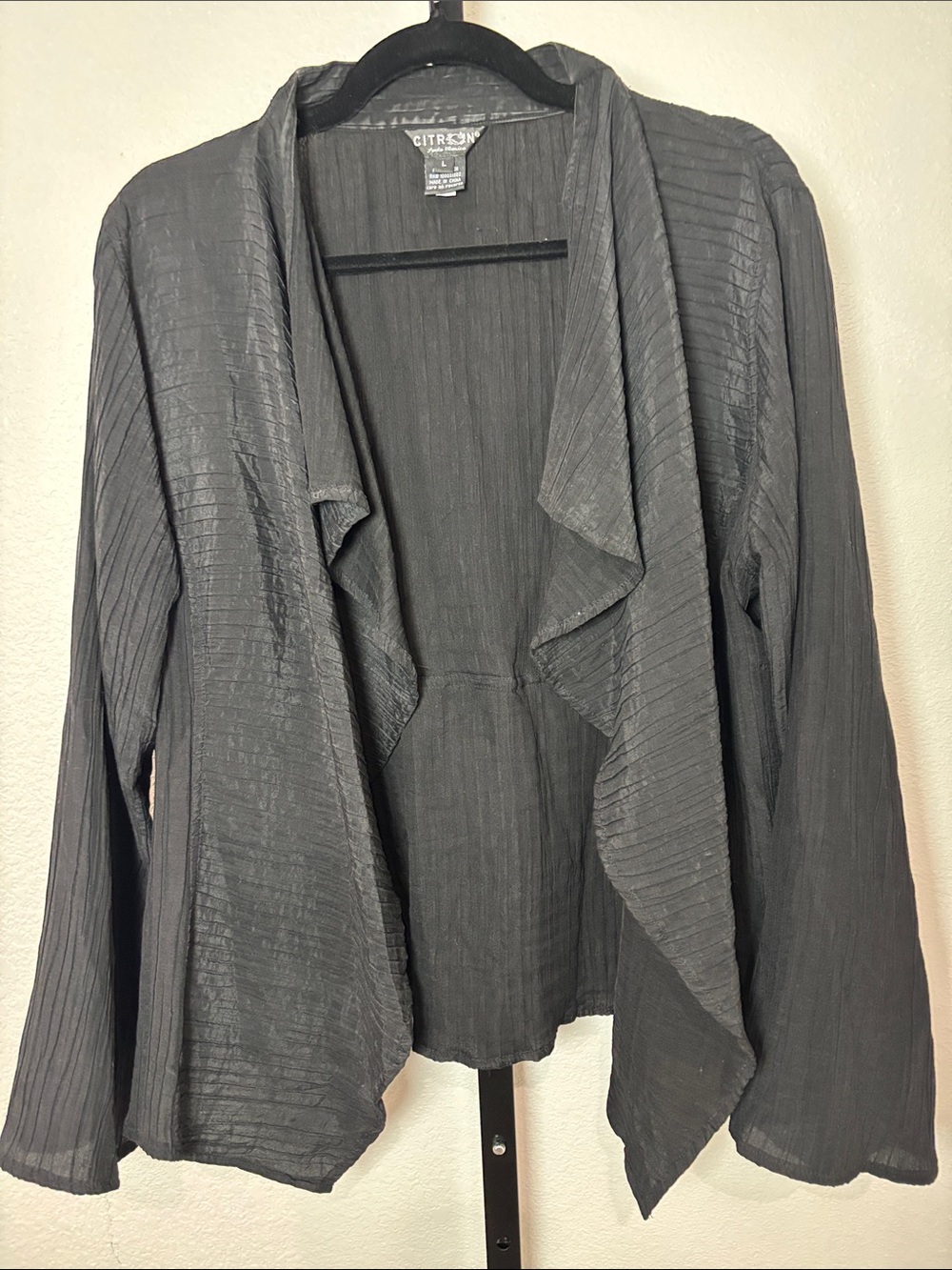 Citron Black Pleated Open-Front Draped Jacket 60/40 Silk and Cotton bell sleeve